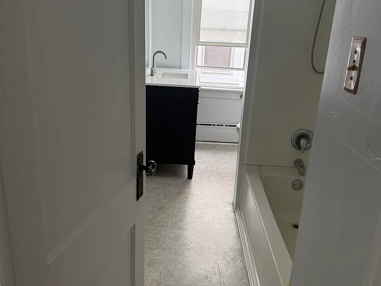 2406 Noble St — Photo 19