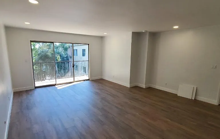 1115 Cordova St #318 — Photo 1