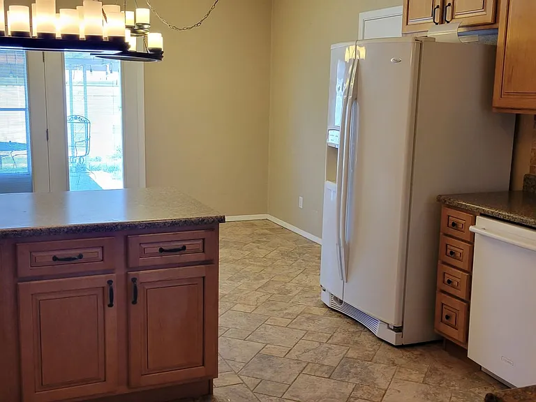 904 John Doe St — Photo 4