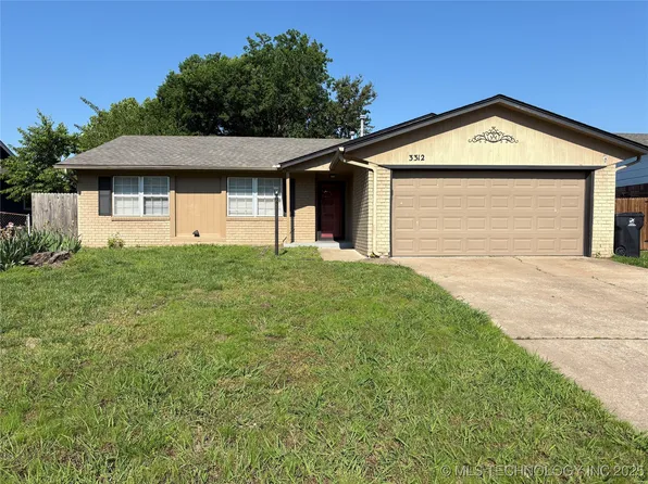 3312 S Ash Ct, Broken Arrow, OK 74012