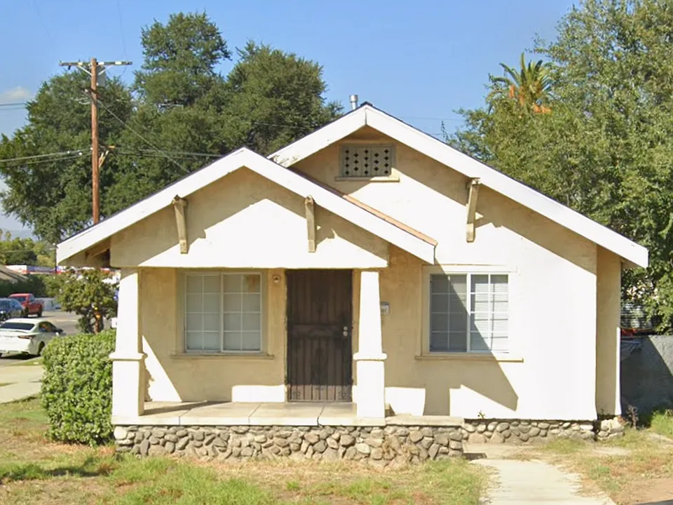 591 W Monterey Ave