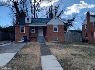 122 Rolph Dr, Oxon Hill, MD 20745