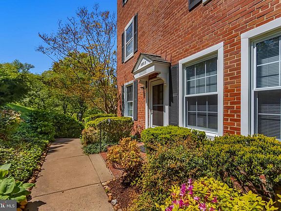 5th image of 2803 S Abingdon St