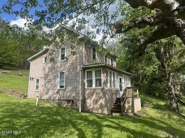 1788 Carson Valley Rd, Duncansville, PA 16635