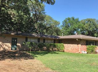 4103 Woody Ln, Bryan, TX 77803
