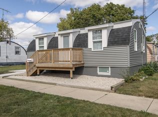 9706 Corliss Ave, Sturtevant, WI 53177