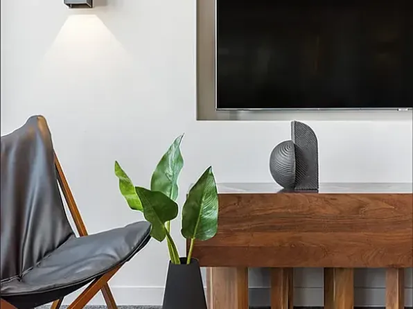 445 Grand Avenue image 28 of 39