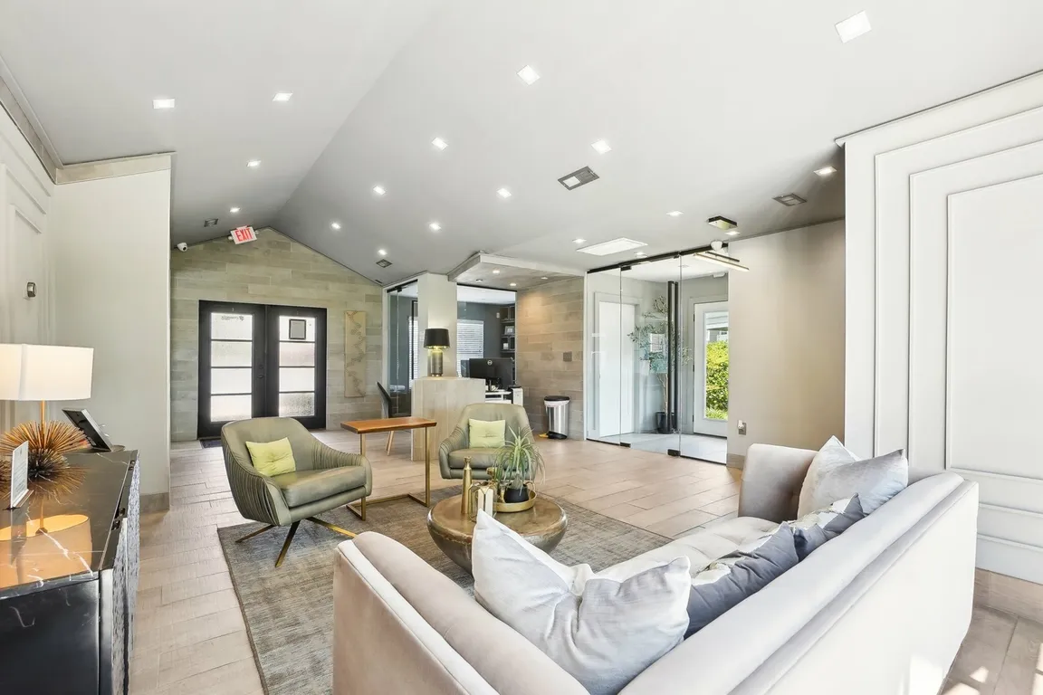 Stonebrook Apartments