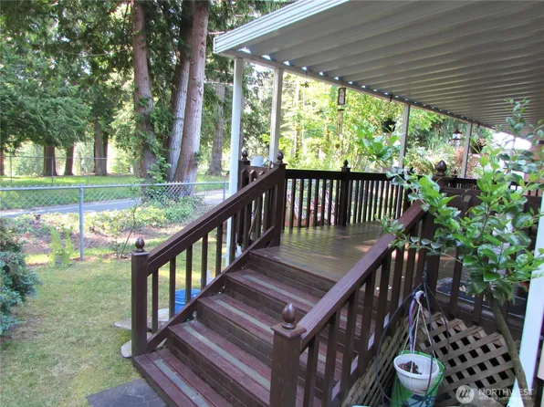 11622 Silver Lake Road #14, Everett, WA 98208