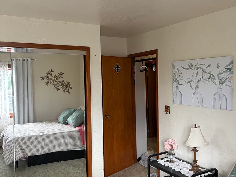 421 Forest Dr — Photo 1