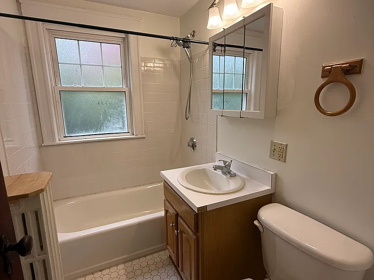 21 Woodman St #1 — Photo 3