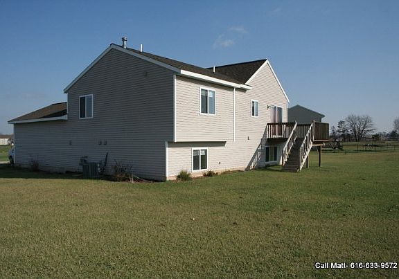 3rd image of 4090 Ives Farm Ln NE
