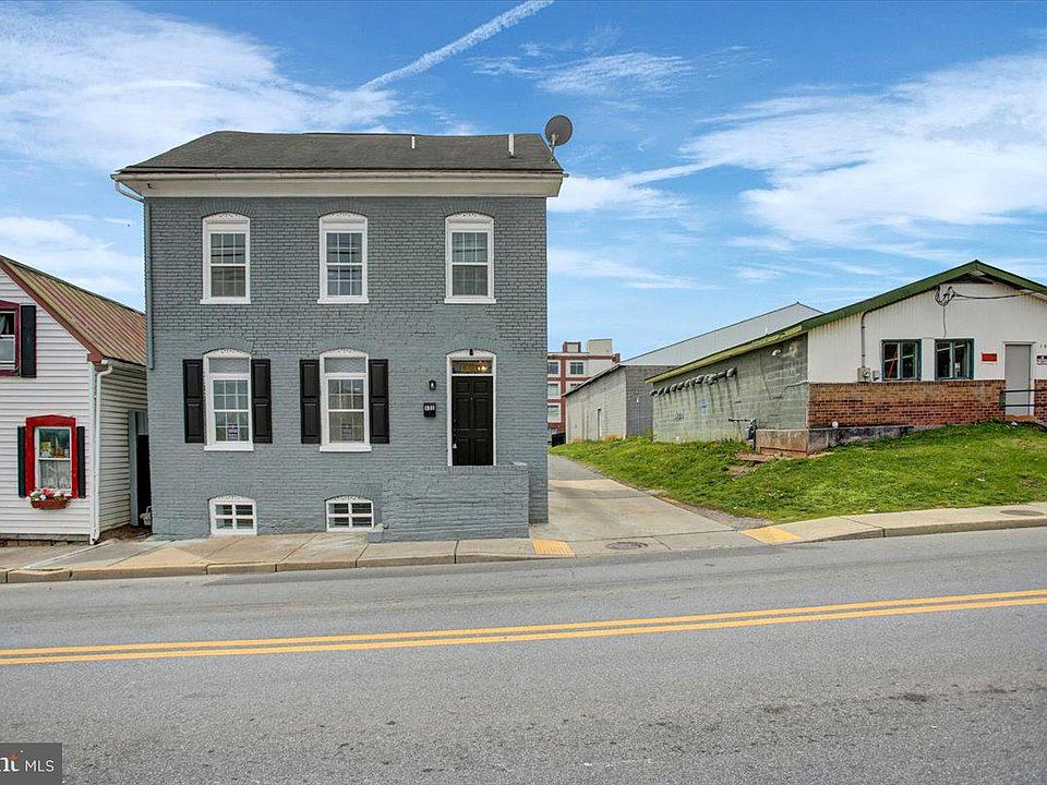 1st image of 131 W Church St
