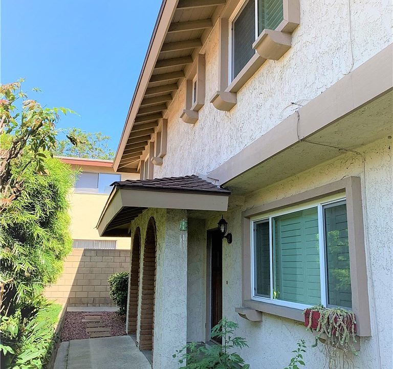 1st image of 4827 Agnes Ave Unit B