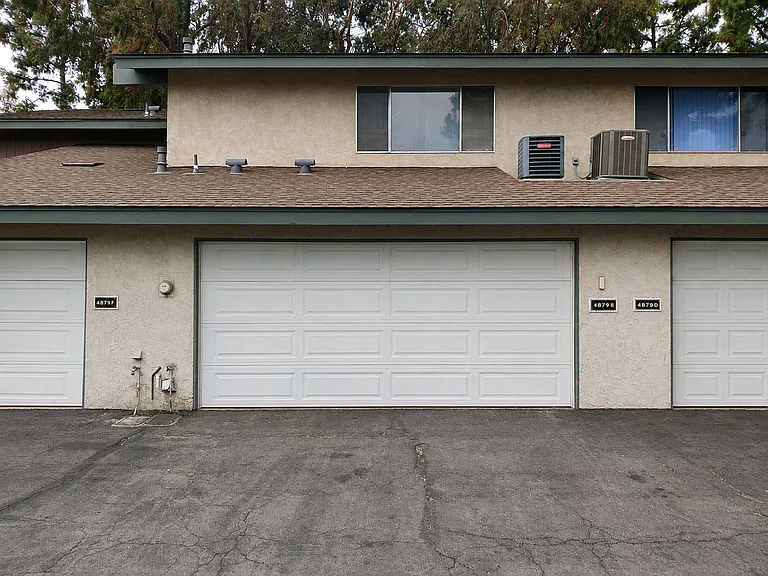 4879 Jackson St #B — Photo 7