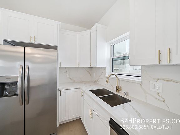 5th image of 1513 S Hayworth Ave #2