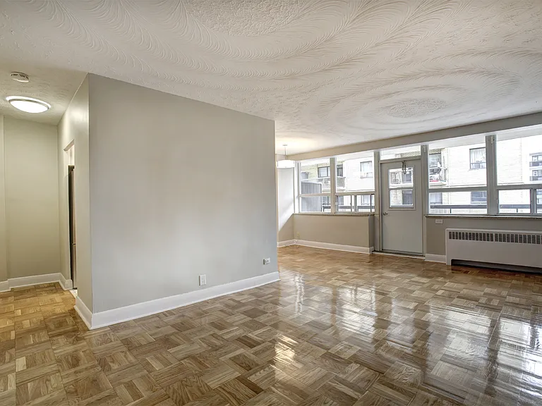 96 Jameson Ave — Photo 13