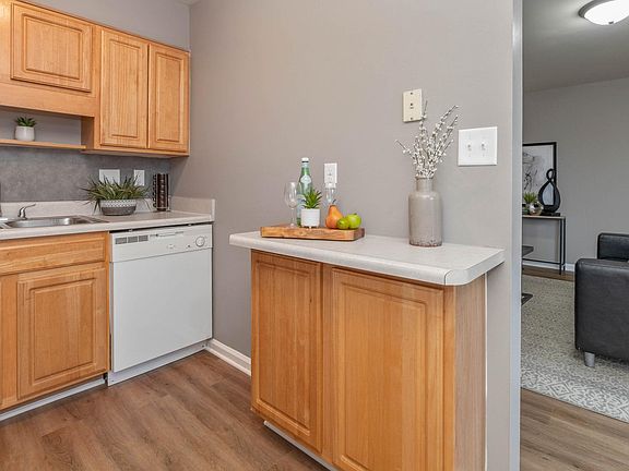 5th image of 6928 Buckridge East Dr APT F