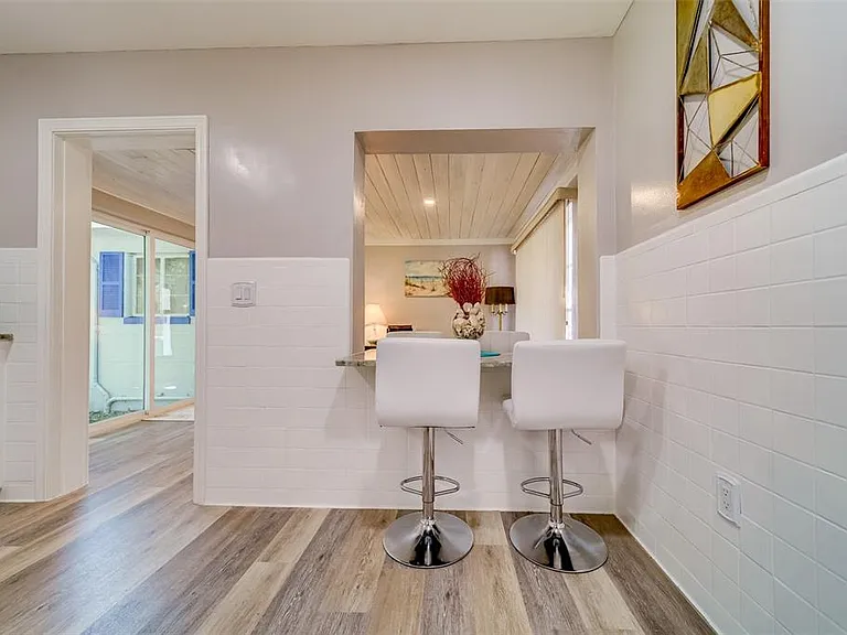 10802 Mohawk Rd — Photo 10