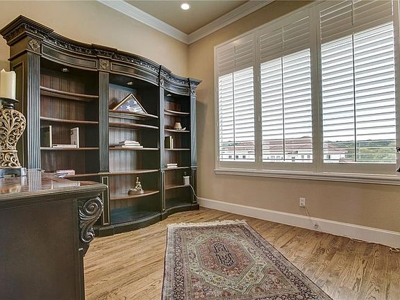 5th image of 3310 University Park Ln