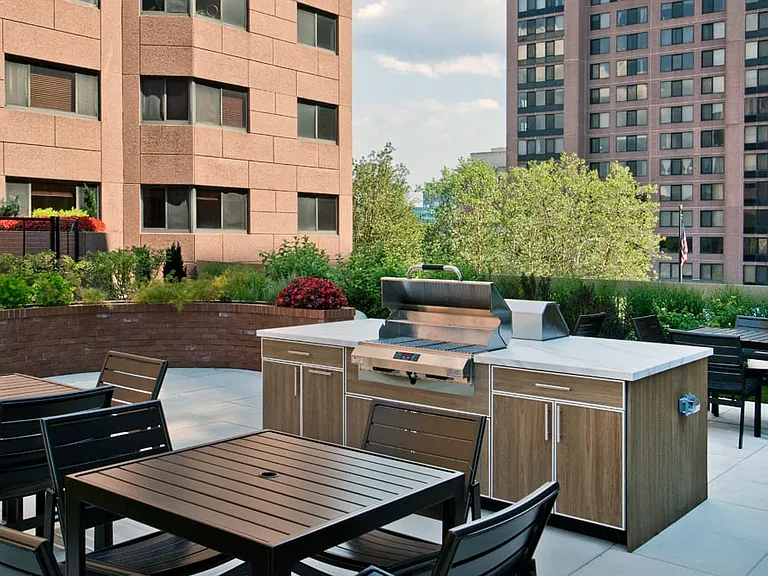 BBQ Stations at The Metro