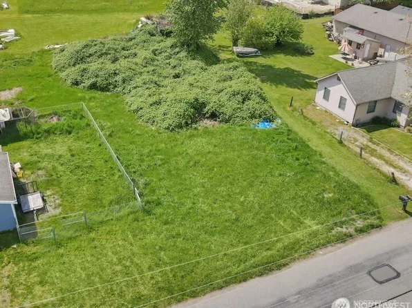 2606 16th Avenue NW, Puyallup, WA 98371