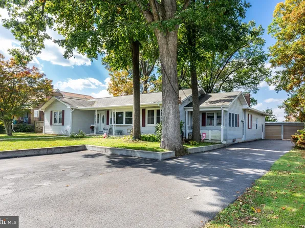 1218 N Carroll St, Hampstead, MD 21074