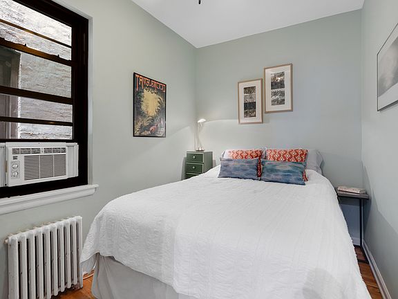 3rd image of 431 W 54th St APT 4A