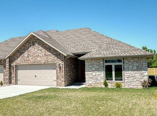 3587 W Camelot St, Springfield, MO 65807