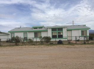 2736 S Chiricahua Rd, Golden Valley, AZ 86413