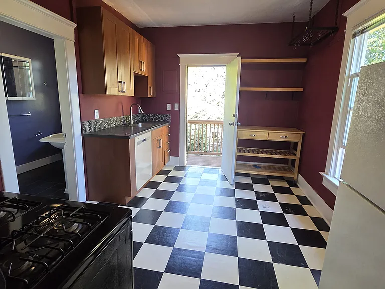 1133 NW 64th St #A — Photo 7