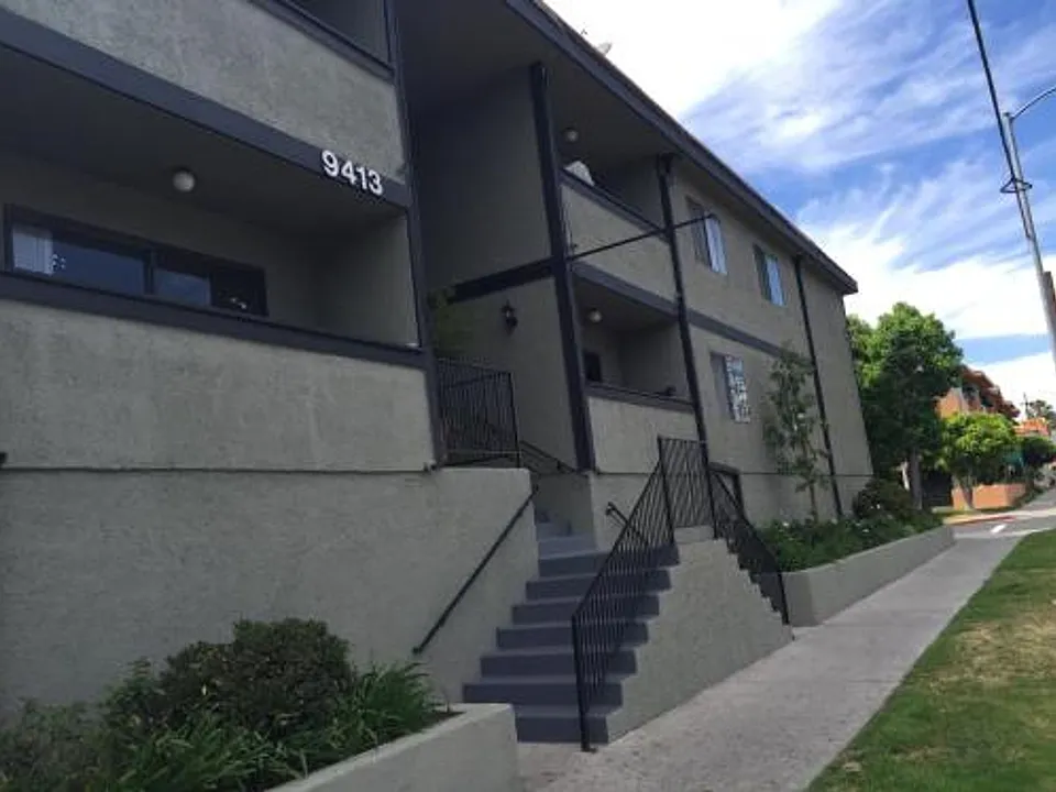 VAN - Van Nuys Apartments