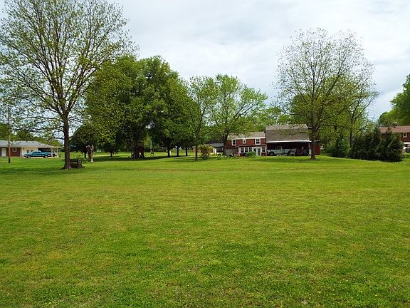 2nd image of 3924 Oxbow Dr