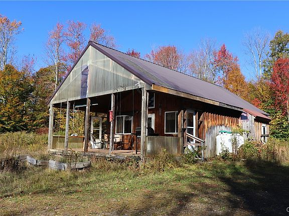 3rd image of 158 Fox Brook Rd