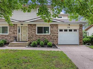 2118 10th Street Pl, Coralville, IA 52241