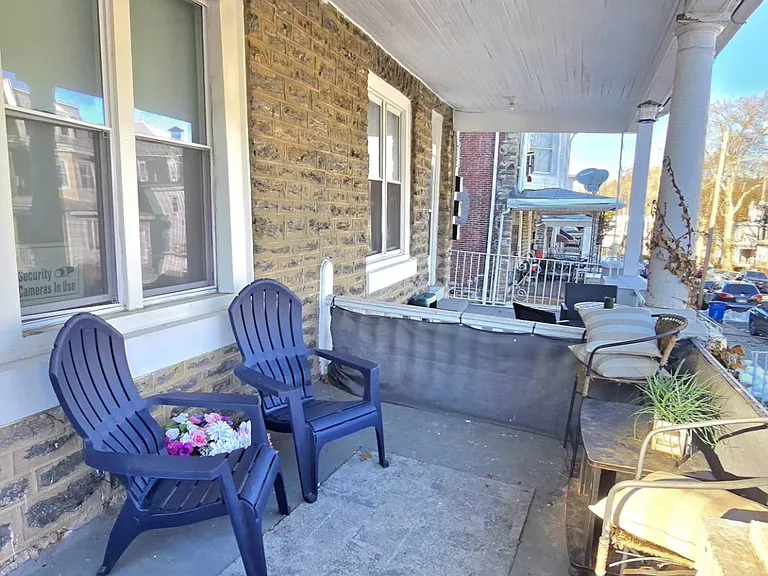 521 Brinton St #3 — Photo 1