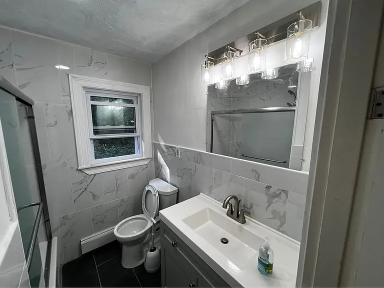 Completely brand new bathroom! From the ground up everything is completely new in our modern bathroom!