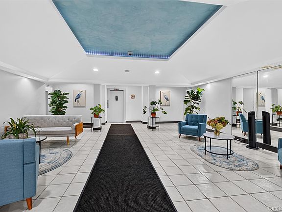 3rd image of 855 E Broadway #5G