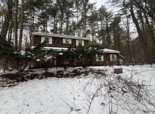 1011 Middleline Rd, Ballston Spa, NY 12020