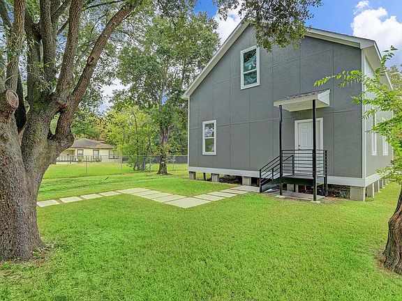Fully fenced lot.