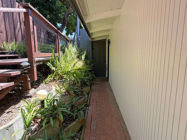 266 1/2 El Sueno Rd — Photo 14