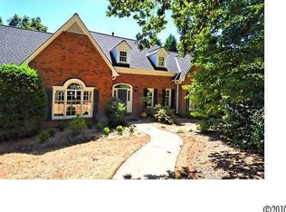 4432 Canoebrook Rd, Charlotte, NC 28210