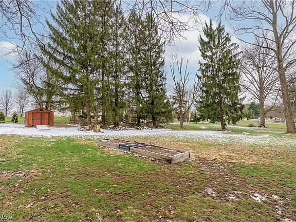 3rd image of 6775 Grove Rd