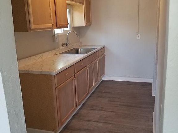 2nd image of 443 W Roosevelt Ave #443
