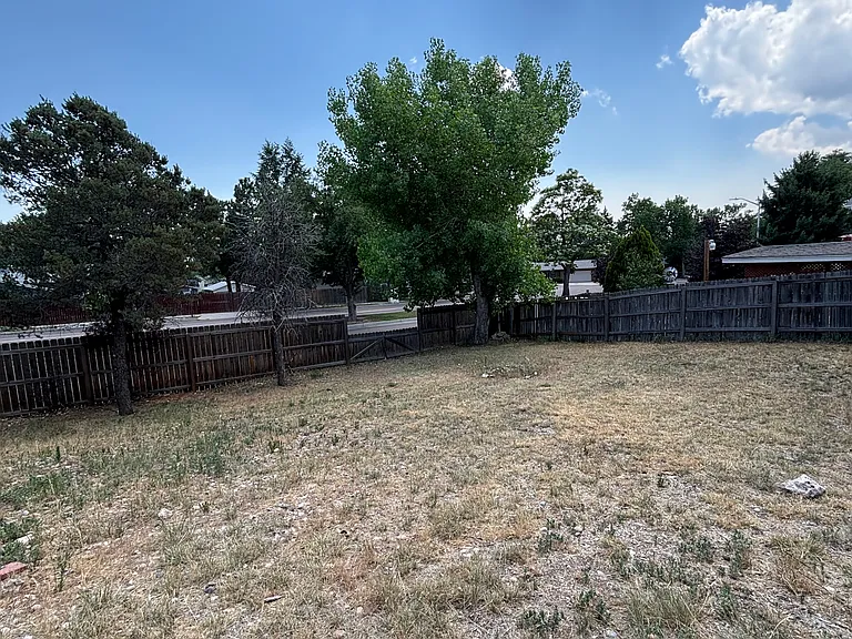 3495 Montebello Dr W — Photo 17