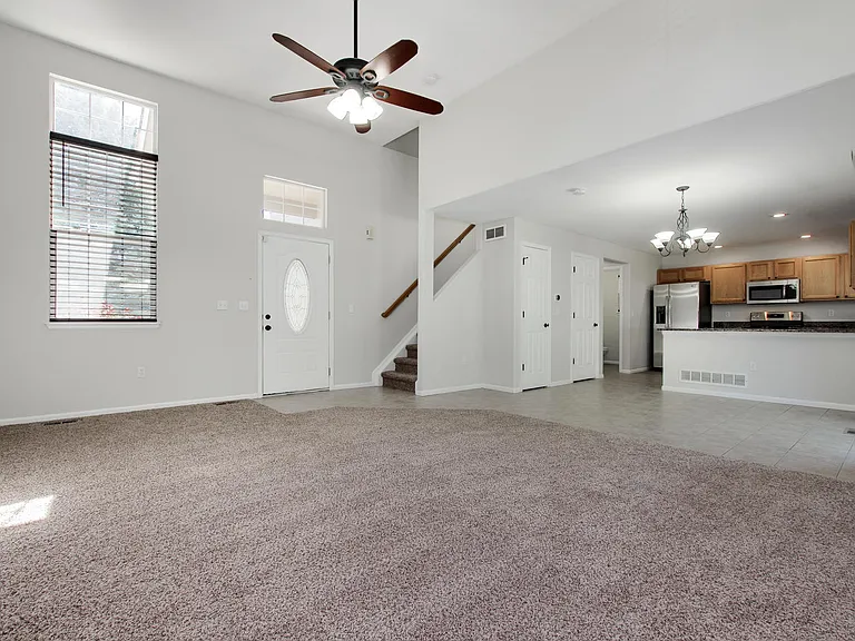 10373 Ravenswood Way — Photo 5