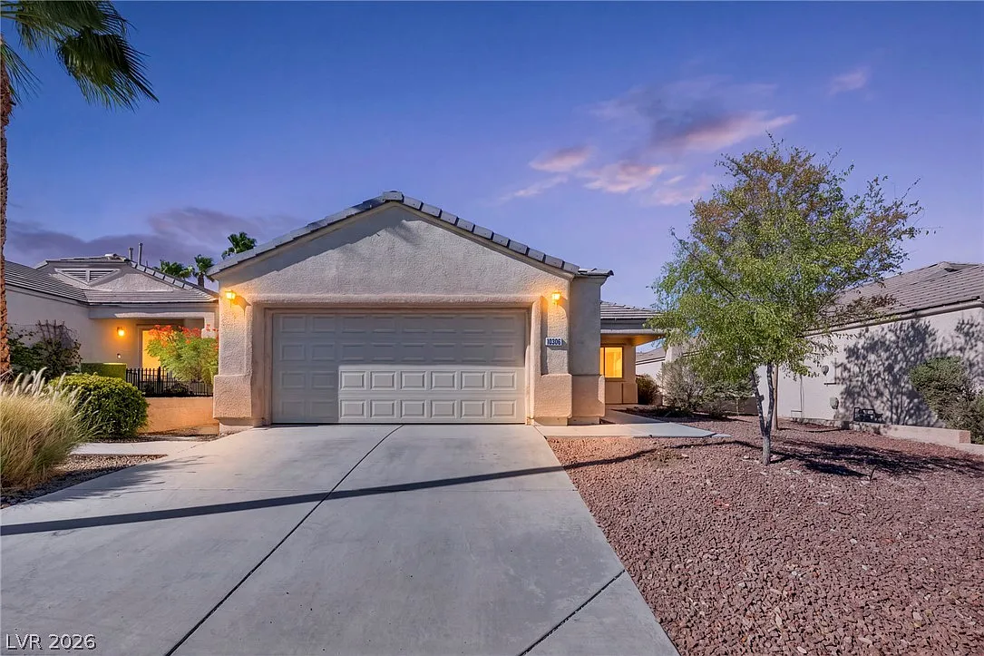 3 bed, 2.0 bath, 1667 sqft, $2,450 — Photo 1