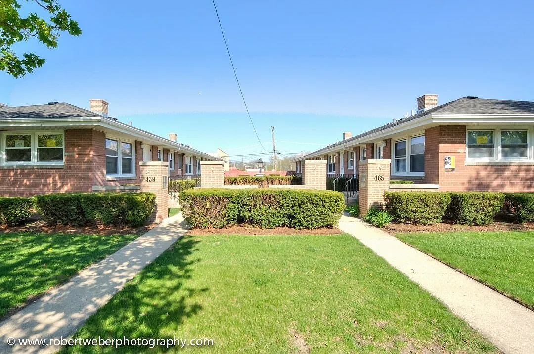 Beautiful Must See Rare 2 Bed/2 Bath Rehabbed Unit W/In-Unit Laundry!! — Photo 1