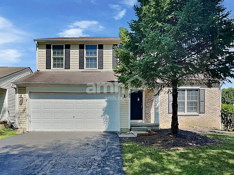 242 Iris Trail Dr — Photo 1
