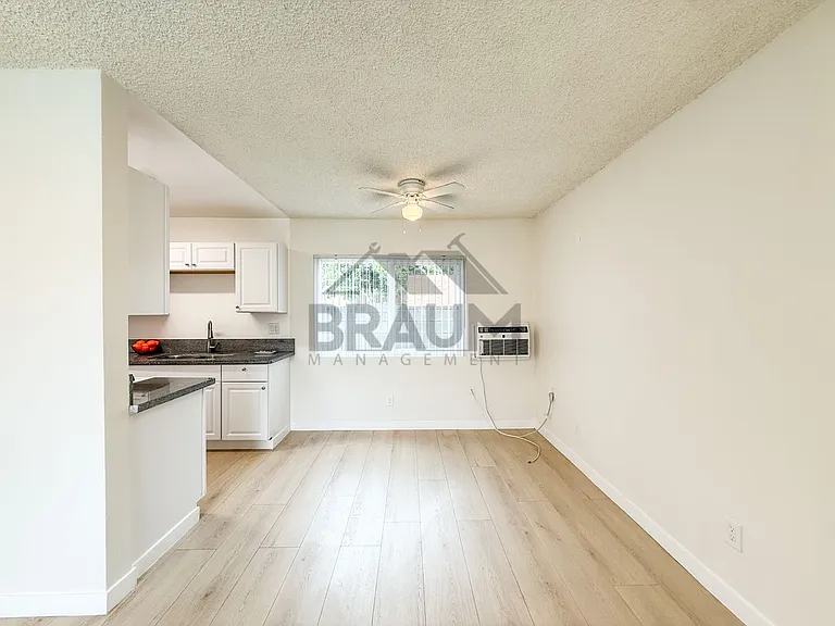 6336 TUJUNGA AVENUE — Photo 16